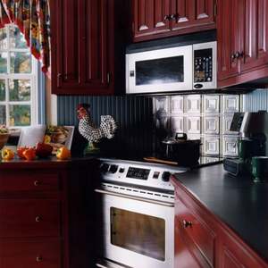 Gabinetes de Cocina Modernos de Madera Maciza Personalizados de Fábrica de Hangzhou, Gabinete Completo de Una Puerta, Encimera de Cuarzo, Autoensamblable - Product Image 1