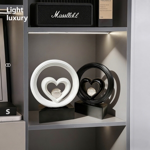 Luxury Modern Table Decoration Ornaments <b>Heart</b> Shape Abstract Decorative Crystal Sculpture Resin Home Decoration - Product Image 1