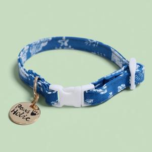 Collar de Perro Personalizado de Algodón de Lujo, Cómodo y de Primera Calidad, con Cierre de Hebilla Ajustable, Talla XS, Estilo Moderno y Elegante - Product Image 1