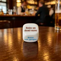 Jeu de dés à boire français pour adultes - Activité interactive de fête sur le thème de la bière - Nouveauté pour célébrer en s'amusant avec l'alcool