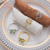 Anneau de serviette de table de luxe moderne, écologique et durable, en émail or/argent, orné de feuilles et de diamants, idéal pour mariages, banquets et hôtels