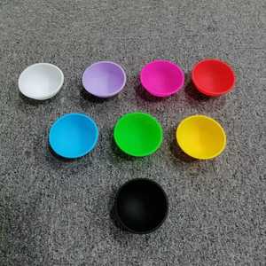 Ensemble d'accessoires de fumage portables Beyoulabs avec broyeur, cendrier, plateau à rouler et bols colorés - Product Image 6