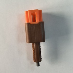 Interruptor de Luz de Freno DV513561 25320-BR00A para Nissan Bluebird Qashqai Venucia X-Trail, Pieza de Repuesto - Product Image 2