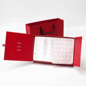 Petites boîtes d'emballage rigides à aimant blanc avec logo personnalisé boîte-cadeau <span class=keywords><strong>de</strong></span> luxe recyclable en papier magnétique avec insert en satin - Product Image 4
