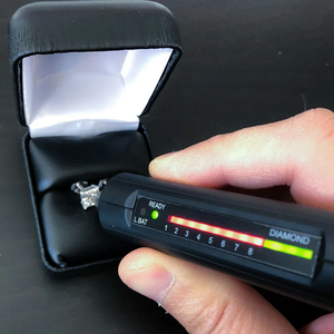 ได้รับการรับรองว่า VVS1 925เพชรโมอิสเงินแท้ต่างหูเม็ดเดี่ยวสุดหรูคุณภาพระดับพรีเมียมสวมใส่ได้อย่างสง่างาม - Product Image 3