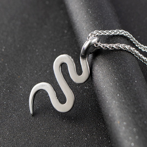 Collar con colgante de acero inoxidable con forma de serpiente para hombre, diseño del zodiaco animal, joyería de moda Sp987 - Product Image 3