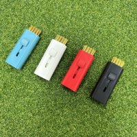 Brosse de nettoyage pour clubs de golf 2-en-1 de petite taille, couleurs assorties, accessoires de golf essentiels