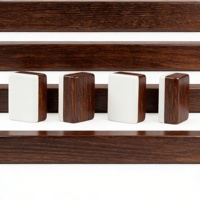 Jeu de tuiles de mahjong en bois naturel avec logo imprimé, couche acrylique, tissé à la main, jeu de table de mahjong de voyage