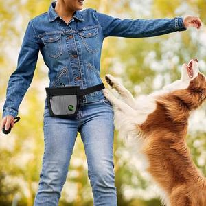 Pochette à friandises pour chien et clicker d'entraînement, version améliorée avec deux fermetures magnétiques pour éviter les déversements - Product Image 5