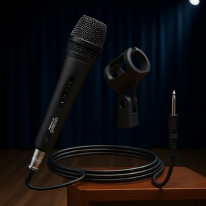 Microphone dynamique cardioïde Sennheiser avec connecteur XLR pour la prise de parole et le karaoké, avec interrupteur et câble - Product Image 2