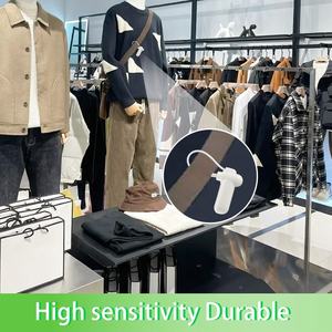 Étiquettes de sécurité rigides réutilisables avec cordon de marque LM Modèle 43, compatibles avec le système de sécurité EAS 58 kHz - Product Image 3