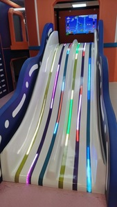 Nuovo Parco Giochi Interno 2026: Attrezzature Morbide di Alta Qualità con <span class=keywords><strong>Scivolo</strong></span> in Fibra di Vetro a LED e Palline per Bambini e Neonati - Uso Commerciale - Product Image 5