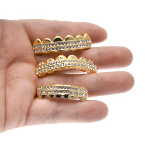 Duyizhao Hip Hop Diamant Croc Dents Grillz Hommes Glacé Véritable Plaqué Or hip-hop Grill Rappeur Bijoux de Mode All Hallow's Day - Product Image 3