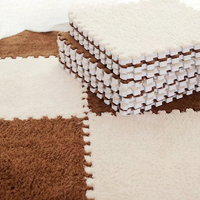 Tapis carrés modernes épais en polyester, fabriqués à la machine, à jointures imbriquées, avec bordure moelleuse, antidérapants, antimicrobiens, à joints fendus, doux pour l'escalade