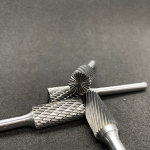 Fraise cylindrique en carbure à coupe simple, queue de 1/4 po, compatible avec les outils rotatifs <span class=keywords><strong>Dremel</strong></span> pour le meulage - Product Image 1