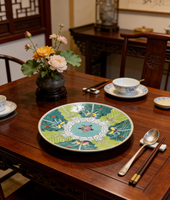 Assiette ronde en porcelaine Famille Rose de 28 cm, peinte à la main, motif chou vert et papillon, pour service ou dîner (Bok Choy)