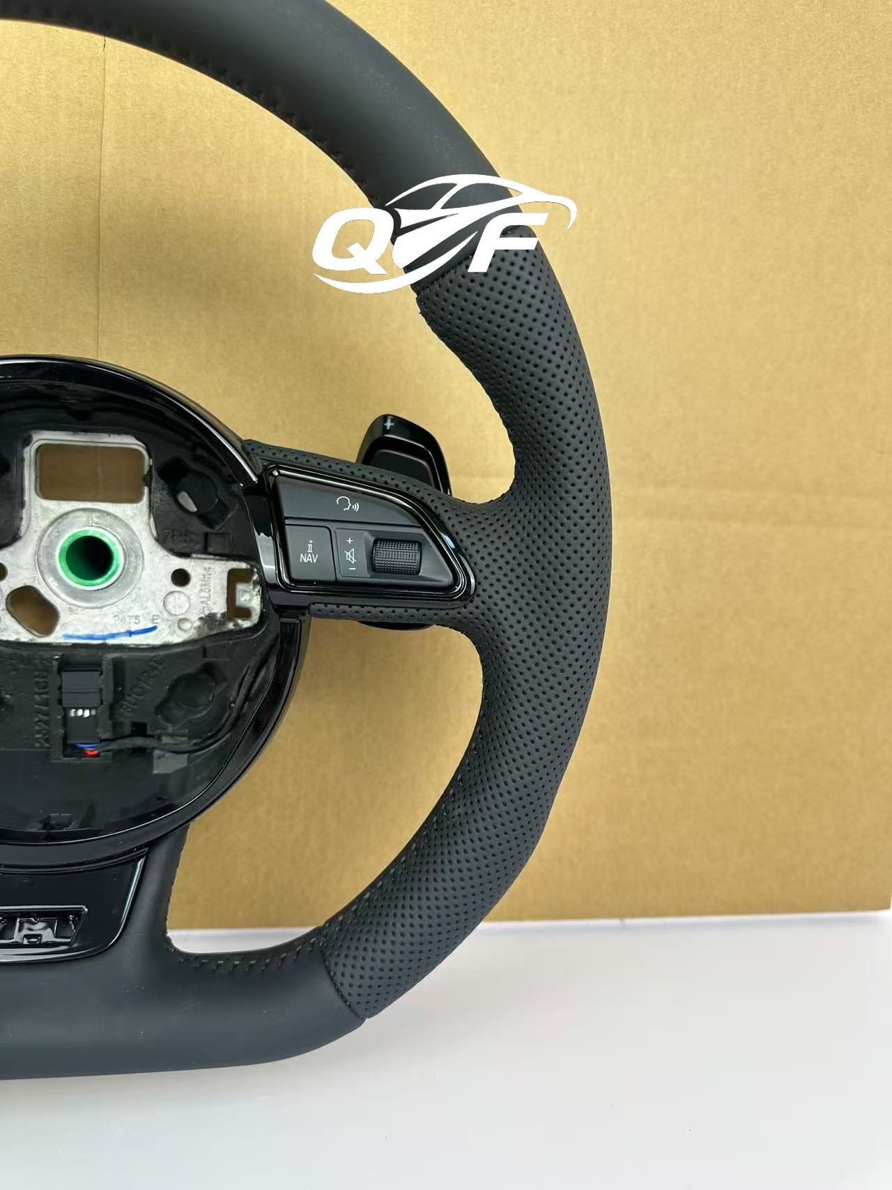 アウディ A3 A4 A5 A6 C6 C7 S3 S4 S5 S9 B8 B9 Q5 Q7 RS3 RS5 TT用 RS