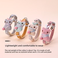 Collier de collier de chat mignon de grande valeur accessoire en polyester doux durable avec des rubans durables solides pour petits arbres pour chiens chats