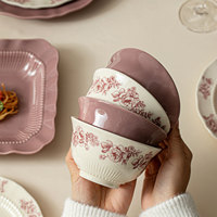 Service de vaisselle en céramique vintage rose poudré à bordure florale perlée, comprenant tasses, bols, assiettes, pour la maison, les mariages, les restaurants et l'usage quotidien