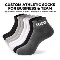 Chaussettes de sport athlétiques respirantes pour hommes avec logo personnalisé, en coton de haute qualité, unies, courtes, pour la course et le quotidien, OEM ODM