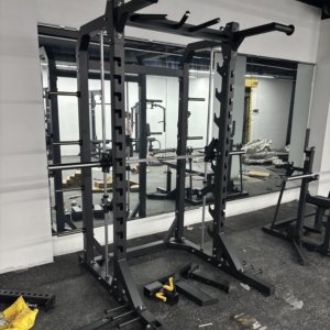 Máquina Smith de Venta Directa de Fábrica con MOQ Bajo, Equipo de Fitness Comercial, Estructura de Acero Resistente, Entrenamiento de Cuerpo Completo, Venta al por Mayor OEM - Product Image 4