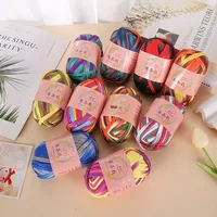Fil de polyester 100% coloré teint pour le tissage de bricolage stocké pour la vente en gros Kit de matériaux similaires pour les chapeaux de tapis de Style Hyuna