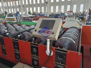 Máquina formadora de rollos de uso de techo de hoja perfilada de acero galvanizado con motor de engranajes y bomba - Product Image 6