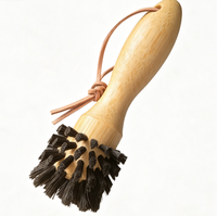 Brosse de nettoyage artisanale en bambou pour équipement à café, à poils rigides en nylon, pour groupe de distribution d'espresso, avec cordon décoratif en cuir
