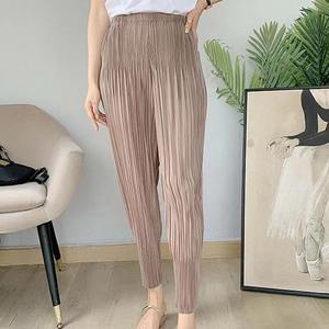 Nuovi Pantaloni Casual Plissettati da Donna Primavera-Estate, Slim Fit Classici Versatili, Eleganti e Comodi, Modello <span class=keywords><strong>Carrot</strong></span> - Product Image 6