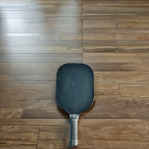 Raquette de pickleball LIBOTAI en fibre de carbone avec noyau EVA, surface durable pour l'école et les loisirs, ODM - Product Image 4
