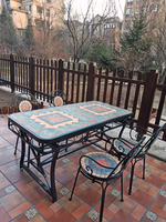 Ensemble de table et de chaises de barbecue en métal pour l'extérieur, moderne et écologique, avec un design en mosaïque, pour une utilisation familiale