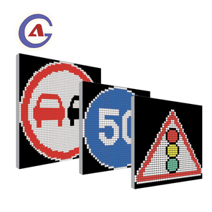Full <span class=keywords><strong>Color</strong></span> Outdoor Led Verkeerswaarschuwingssignalen Display Variabel Berichtbord - Product Image 1