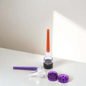 Molino de Hierbas al por Mayor de Fábrica, Molinillo de Tabaco 2 en 1 con Embudo, Rodillo de Cono de Plástico, Molinillo de Hierbas Económico - Product Image 2