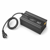 OEM 60V 20A Lityum Pil Şarj Cihazı Elektrikli Kargo Üç Tekerlekli Bisiklet için Yüksek Verimli Su Geçirmez Akıllı Hızlı Şarj Cihazı