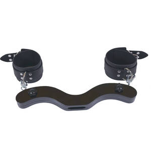 Attrezzatura Penale SM: Clip Nera per Scroto, Manette per Piedi, Apparato per Penale Obligatorio a Ginocchia, Giocattoli Sessuali BDSM per Uomini - Product Image 2