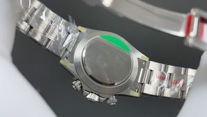 La esfera hueca y el movimiento hueco ofrecen una sensación mecánica extremadamente fuerte. Reloj Mecánico para Hombre - Product Image 5