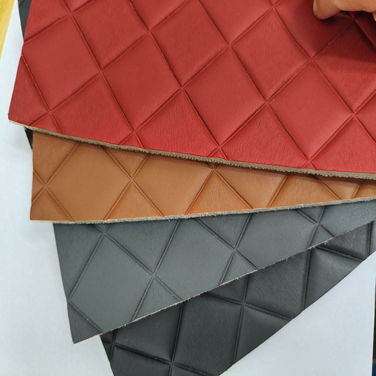 PVC Sponge Leather Eco-Friendly Waterproof Automotive Diamond Pattern Faux Leather Fabric Roll Embroidery Quilted Upholstery Car