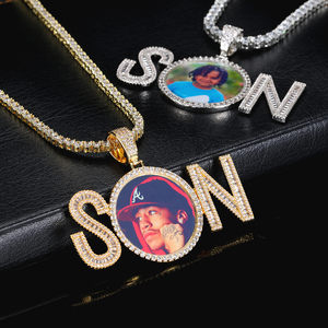 Collier pendentif personnalisé NUOYA avec photo et initiale, plaqué or 18 carats, serti <span class=keywords><strong>de</strong></span> diamants CZ, bijoux hip-hop pour hommes - Product Image 4