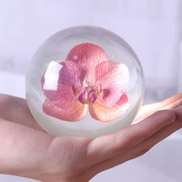 Fleur séchée à l'intérieur de la collection d'art de la boule de résine acrylique clair boule solide décoration de mariage maison personnalisée pour les cadeaux de vacances