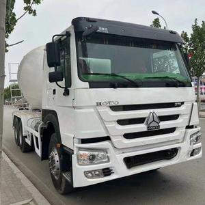 Camion de réservoir mélangeur automatique de camion commercial concret de HOWO 12 mètres cubes - Product Image 4