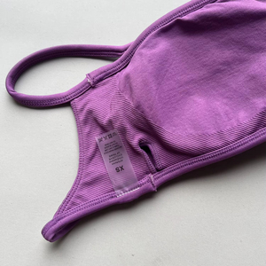 Sujetador Deportivo Bandeau Sin Espalda para Gimnasio Top Corto Tipo Tubo para Mujer Tops de Yoga Halter Brasieres Deportivos sin Costuras con Fruncido Camiseta sin Mangas para Entrenamiento de Yoga - Product Image 3
