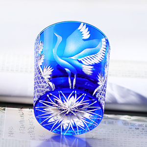 <span class=keywords><strong>Verre</strong></span> à vin en cristal sculpté à la main style Edo Kiriko 250 ml, tasse en <span class=keywords><strong>verre</strong></span> soufflé à la bouche rouge/bleu avec motif grue pour bar et cadeau - Product Image 2
