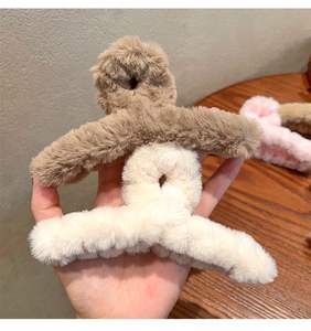 Şık 11cm Hızlı Numune Saç Tokası Sergi Kartı Gelişmiş Duyusal Plastik Saç Tokaları Kızlar ve Kadınlar İçin Peluş Saç Tokası Tutucu - Product Image 5