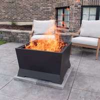 Brasero en fer robuste de style moderne avec vue sur le feu pour patio extérieur, jardin et camping