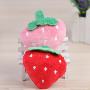 Encantador juguete de peluche rojo y rosa para perros de fresa, divertidos juguetes para masticar perros, chirriantes para mascotas pequeñas - Product Image 3