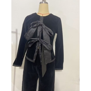 ชุดเซ็ต 2 ชิ้น เสื้อแขนยาวผูกโบว์สีดำ กางเกงขายาวลำลอง แฟชั่นสำหรับผู้หญิง - Product Image 3