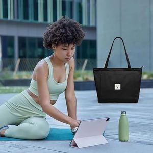 Sac de voyage de yoga BSCI pour femmes, sacs de sport, sac de transport pour tapis de yoga, sac fourre-tout de sport avec poche pour bouteille d'eau - Product Image 2