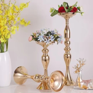 Jarrones <span class=keywords><strong>de</strong></span> metal <span class=keywords><strong>de</strong></span> cristal dorado y plateado Soportes <span class=keywords><strong>de</strong></span> flores <span class=keywords><strong>de</strong></span> cristal <span class=keywords><strong>de</strong></span> hierro alto para bodas Adornos <span class=keywords><strong>de</strong></span> mesa y caminos <span class=keywords><strong>de</strong></span> recepción - Product Image 3