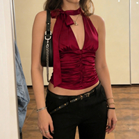 Camisola sexy con escote profundo en V, estilo halter, de satén, con pliegues en la cintura, sin espalda, para usar como top interior.
