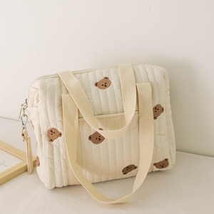 Sac à langer mignon ours broderie fleur doux sac à bandoulière sac de rangement voyager et sortir - Product Image 1